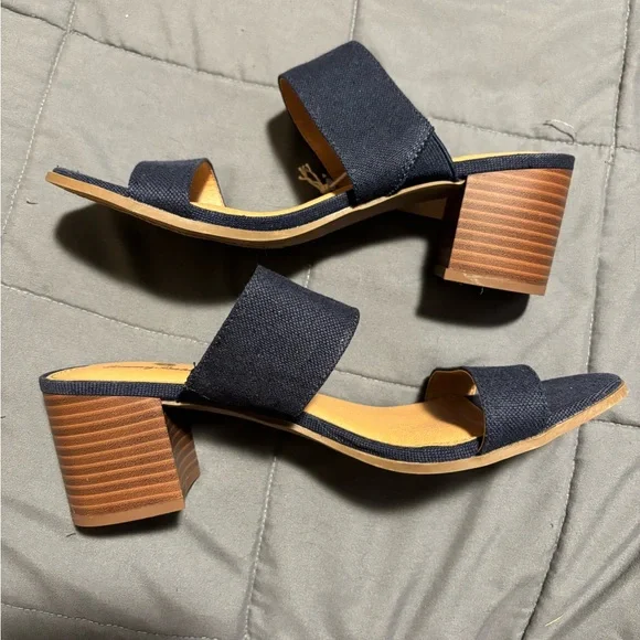 TOMMY BAHAMA Navy Blue Tonia Heeled Sandals Womens Size 8.5 - Picture 5 of 9